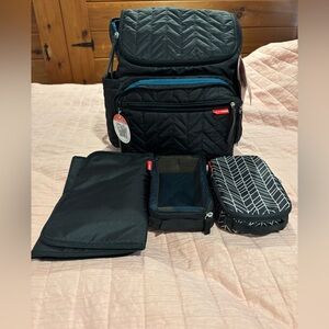 Skip Hop Black Diaper Bag- 4 piece